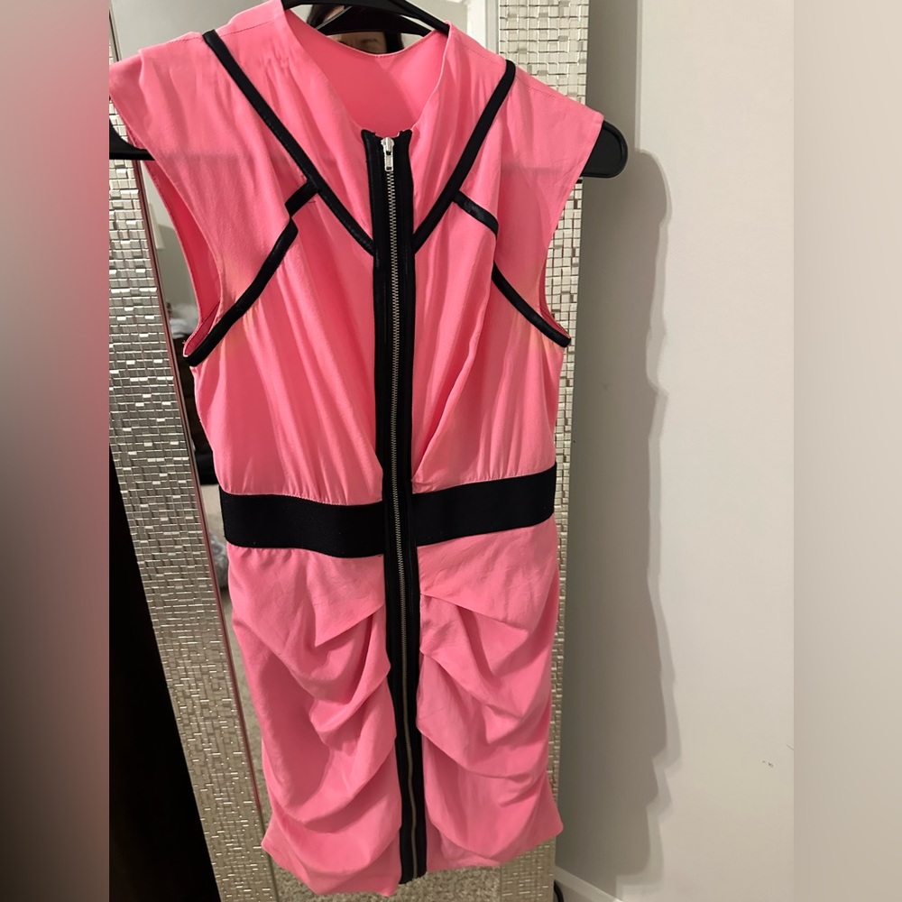 Bebe Dress - Picture 4 of 6